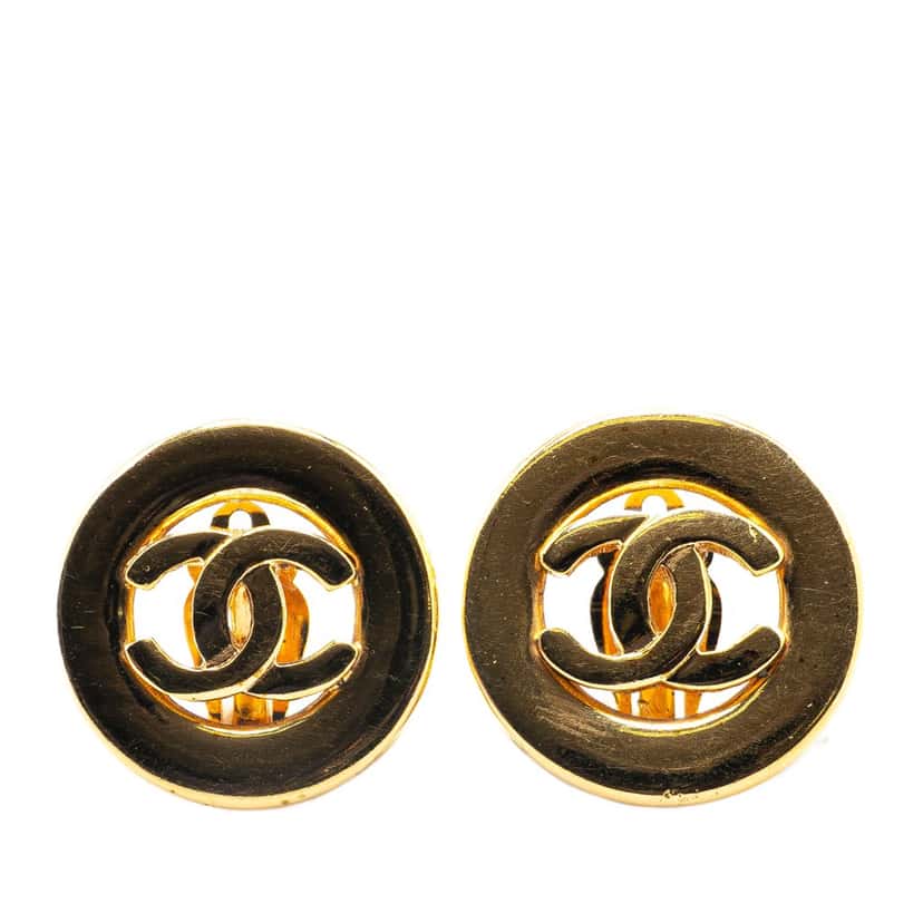 Chanel Gold Plated CC Round Clip on Earrings Gold Metal Good condition - Front View