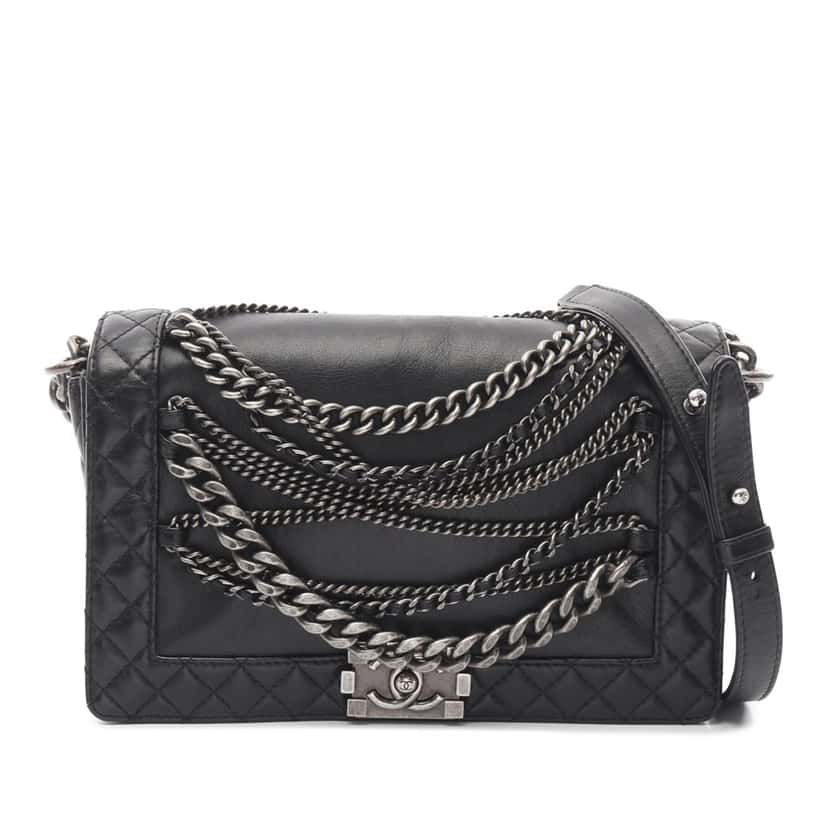Chanel Medium Calfskin Enchained Boy Flap Black Leather Good condition - Front View