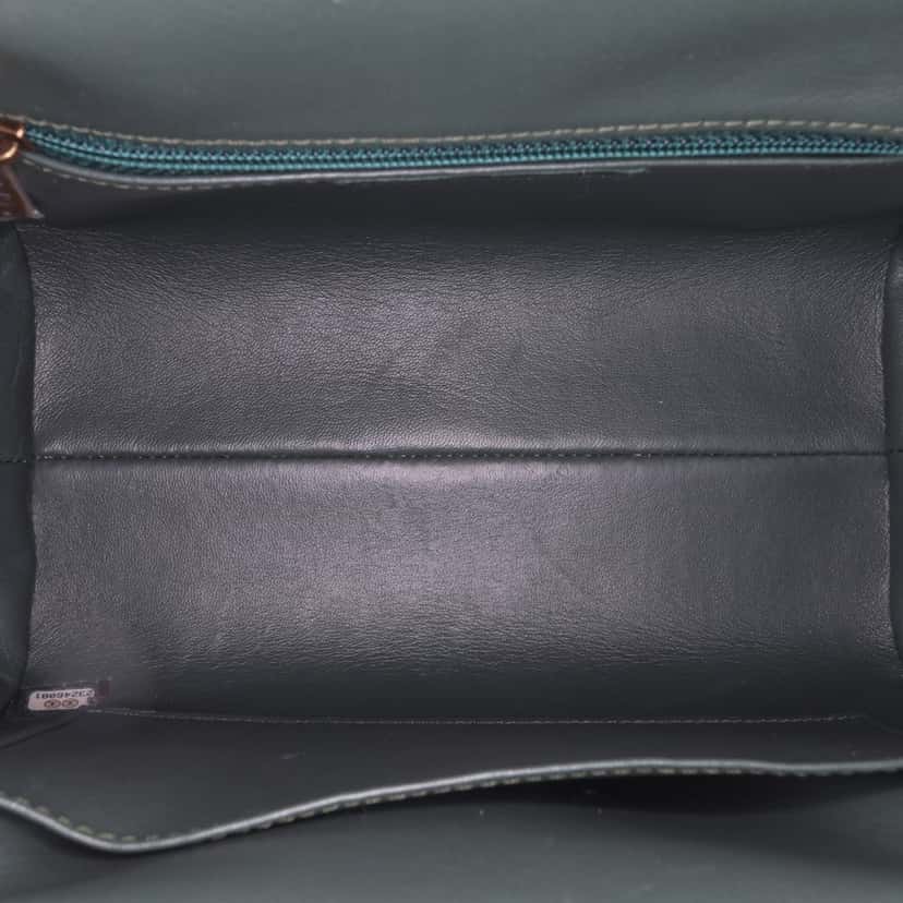 Chanel Small Quilted Calfskin Colosseum Lock Frame Bowling Bag Green Leather Good condition - Model View