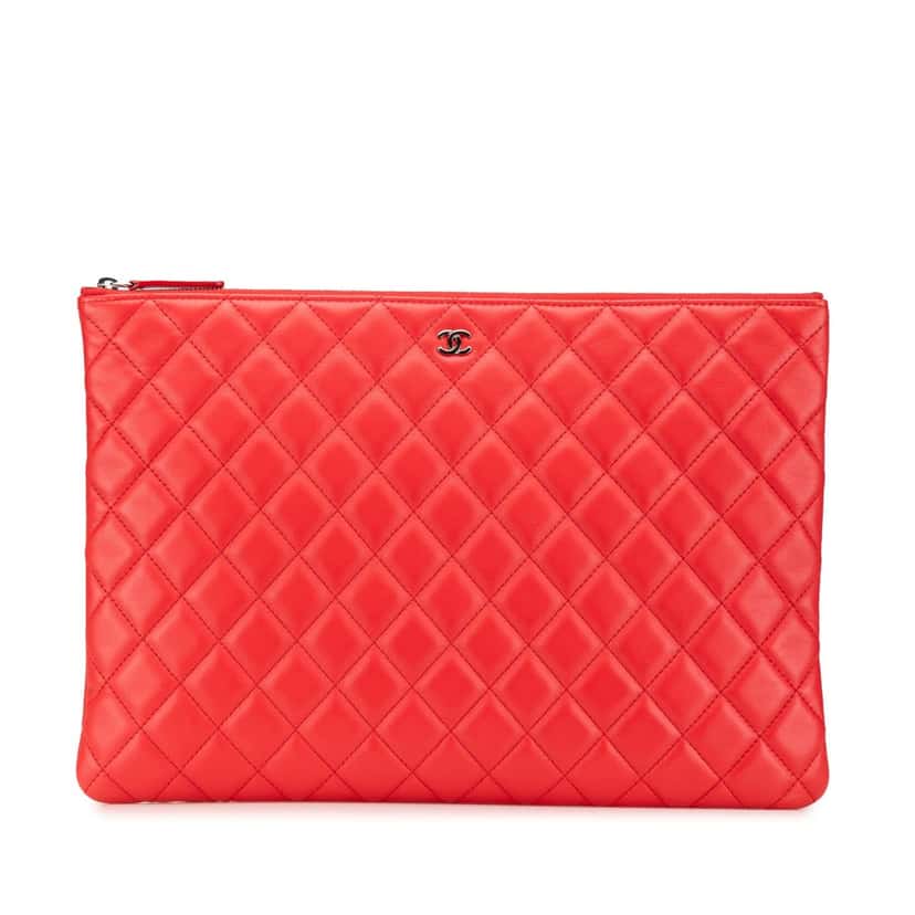 Chanel Large Quilted Lambskin O Case Clutch Red Leather Good condition - Front View
