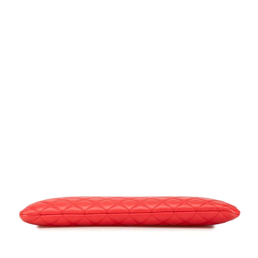 Chanel Large Quilted Lambskin O Case Clutch Red Leather Good condition - Inside View