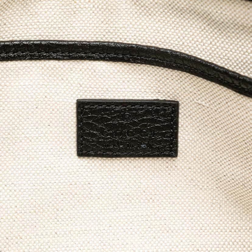 Gucci Medium GG Emblem Embossed Leather Shoulder Bag Black Leather Good condition - Box View