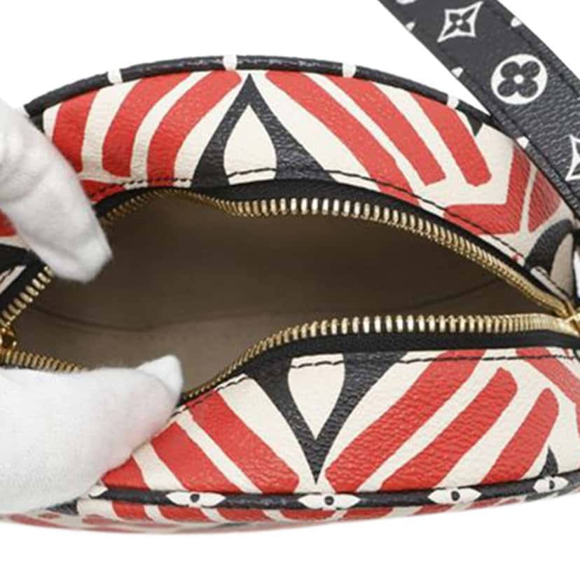 Louis Vuitton Monogram Giant Crafty Boite Chapeau Souple Bag Red Canvas Good condition - Model View