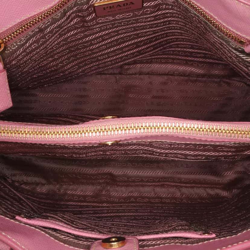 Prada Perforated Saffiano Galleria Tote Pink Leather Good condition - Model View