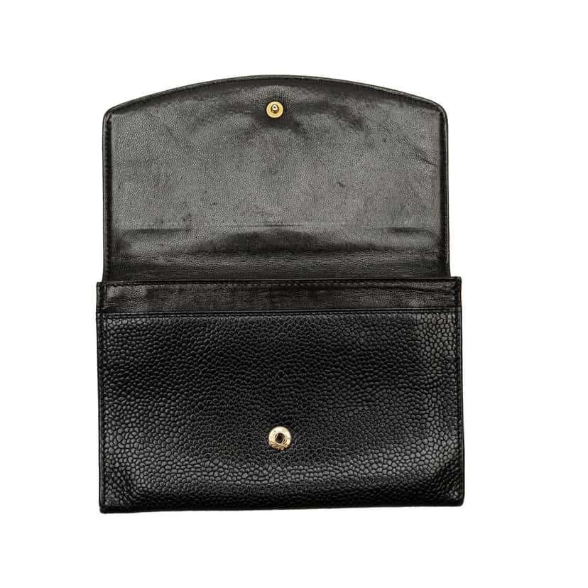 Chanel CC Caviar Trifold Wallet Black Leather Good condition - Model View