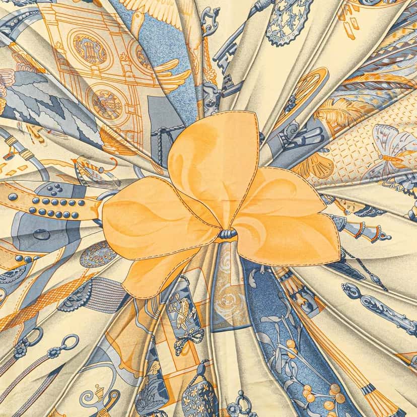 Hermès Soleil de Soie Silk Scarf Blue Silk Good condition - Back View