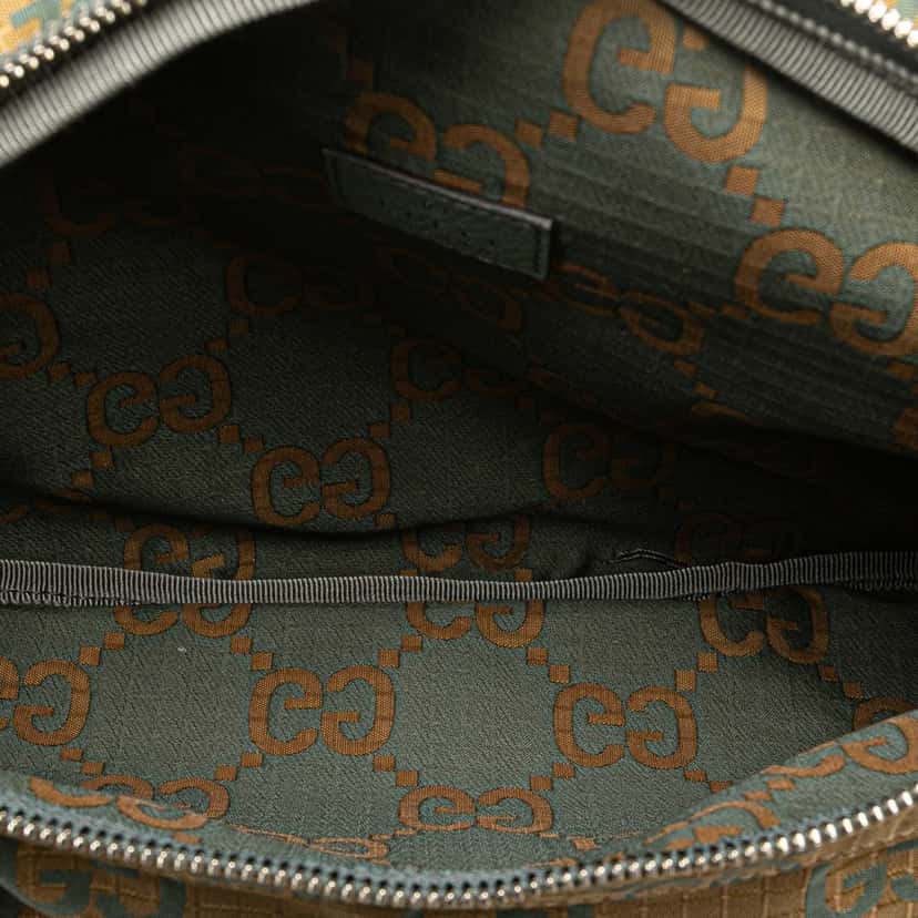 Gucci GG Ripstop Nylon Belt Bag Brown Good condition - Model View