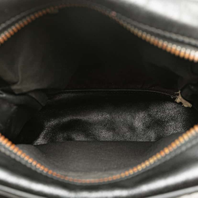 Bottega Veneta Nappa Intrecciato Front Pocket Crossbody Black Leather Good condition - Model View