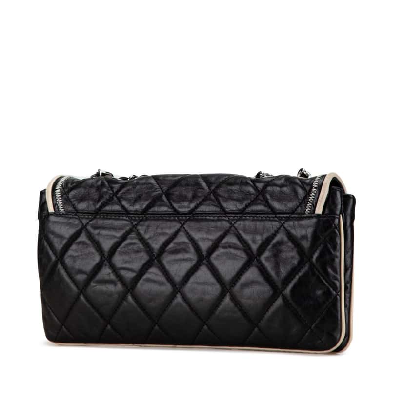Chanel Quilted Lambskin Reissue East West Flap Black Leather Good condition - Back View