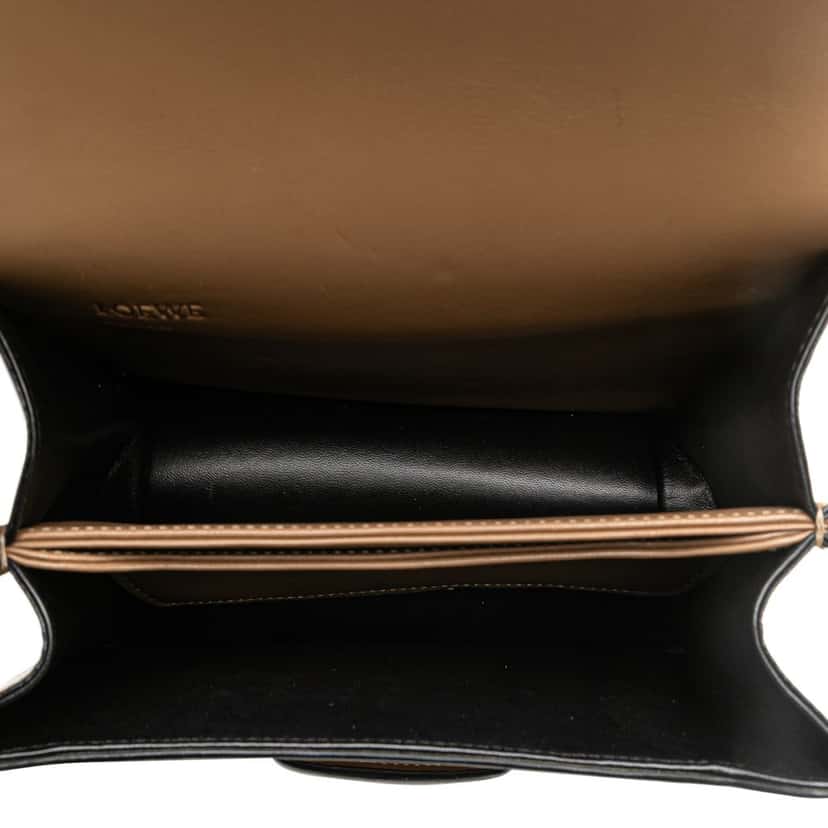 Loewe Medium Leather Barcelona Crossbody Brown Leather Good condition - Model View