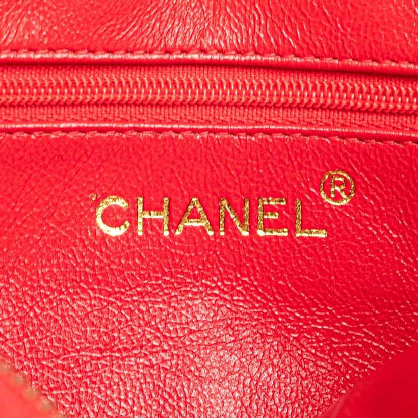Chanel CC Quilted Lambskin Tassel Camera Bag Red Leather Good condition - Box View