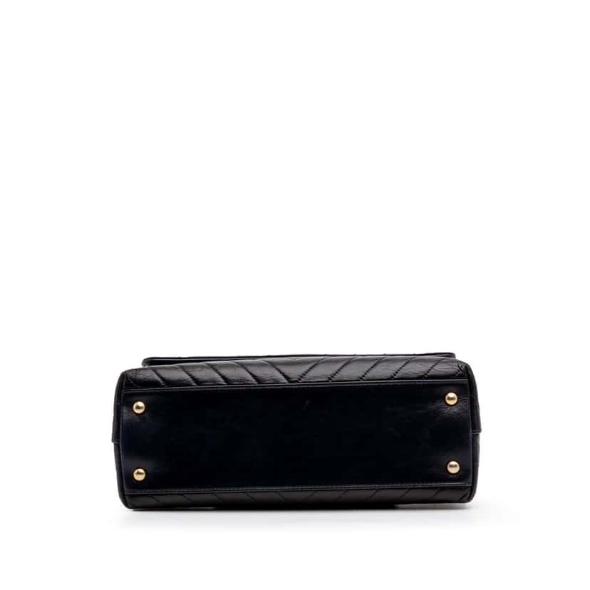 Chanel Medium Chevron Aged Calfskin Coco Top Handle Bag Black Leather Good condition - Inside View