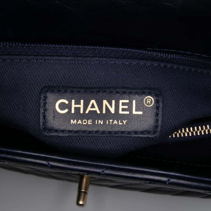 Chanel Medium Chevron Aged Calfskin Coco Top Handle Bag Black Leather Good condition - Box View