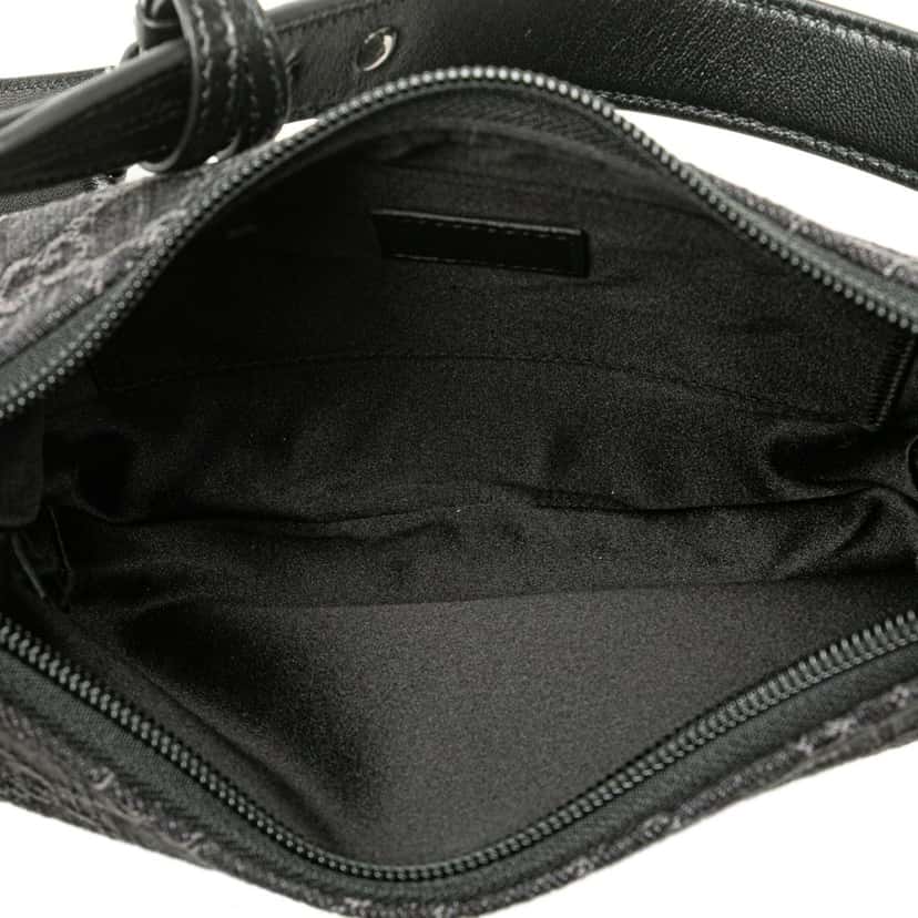 Gucci Small GG Denim Horsebit Slim Hobo Black Denim Good condition - Model View