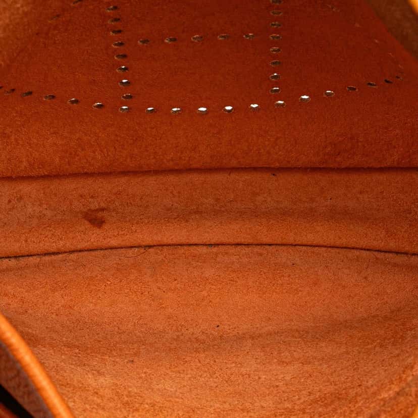 Hermès Clemence Evelyne III PM Orange Leather Very good condition - Model View