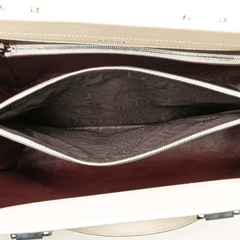 Gucci Medium Leather Zumi Top Handle Bag White Leather Good condition - Model View