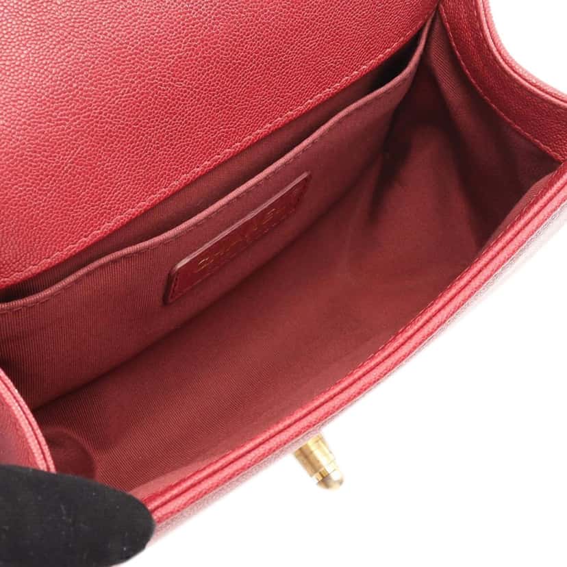 Chanel Small Quilted Caviar Boy Flap Red Leather Good condition - Inside View