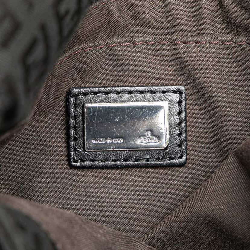 Fendi Zucchino Canvas Crossbody Black Canvas Good condition - Box View