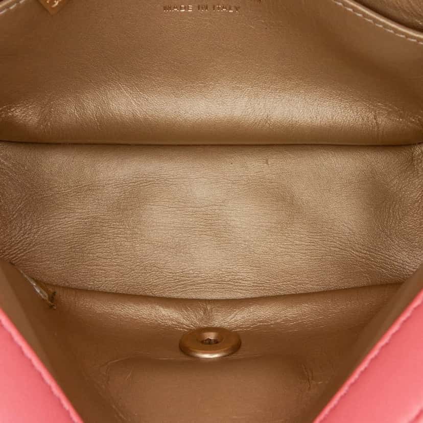 Chanel Mini Square Classic Lambskin Pearl Crush Single Flap Pink Leather Good condition - Model View