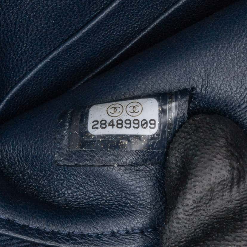 Chanel Quilted Velvet 31 Clutch Blue Velvet Good condition - Box View