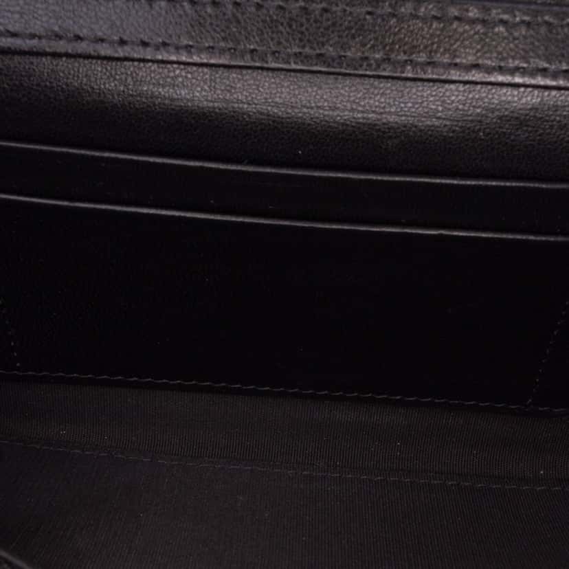 Chanel CC Quilted Shiny Lambskin Ribbon Long Clutch on Chain Black Leather Good condition - Model View