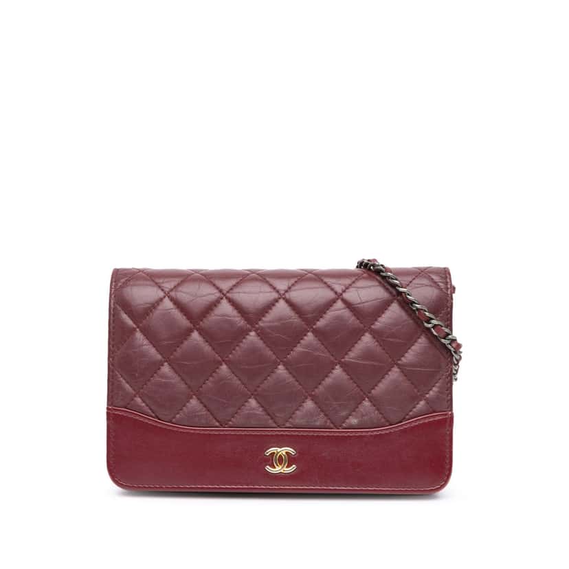 Chanel Quilted Aged Calfskin Gabrielle Wallet on Chain Red Leather Good condition - Front View