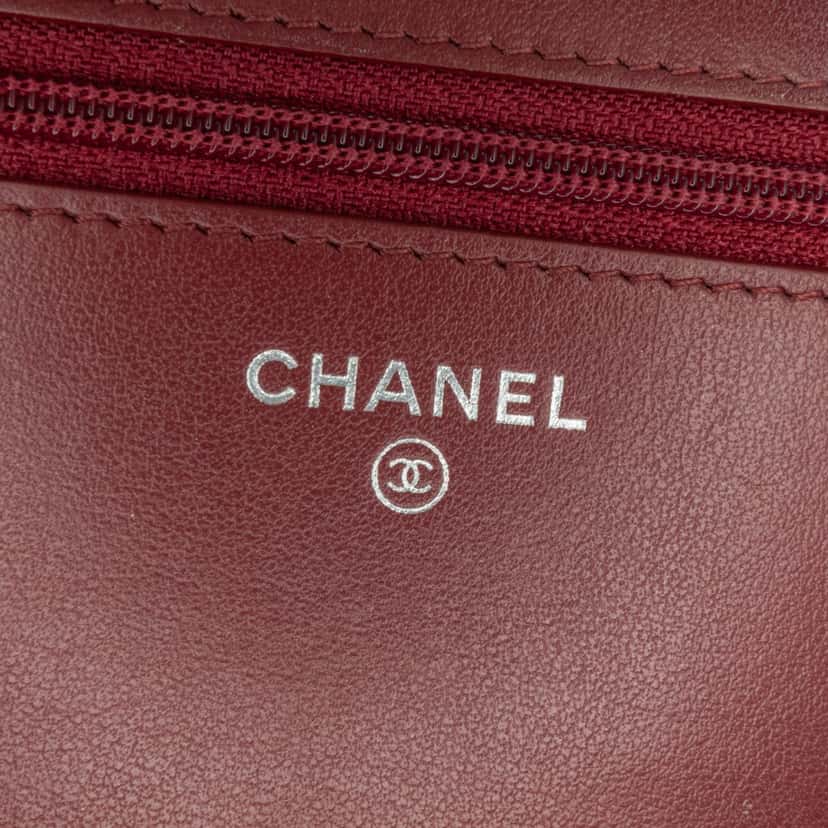 Chanel Quilted Aged Calfskin Gabrielle Wallet on Chain Red Leather Good condition - Box View