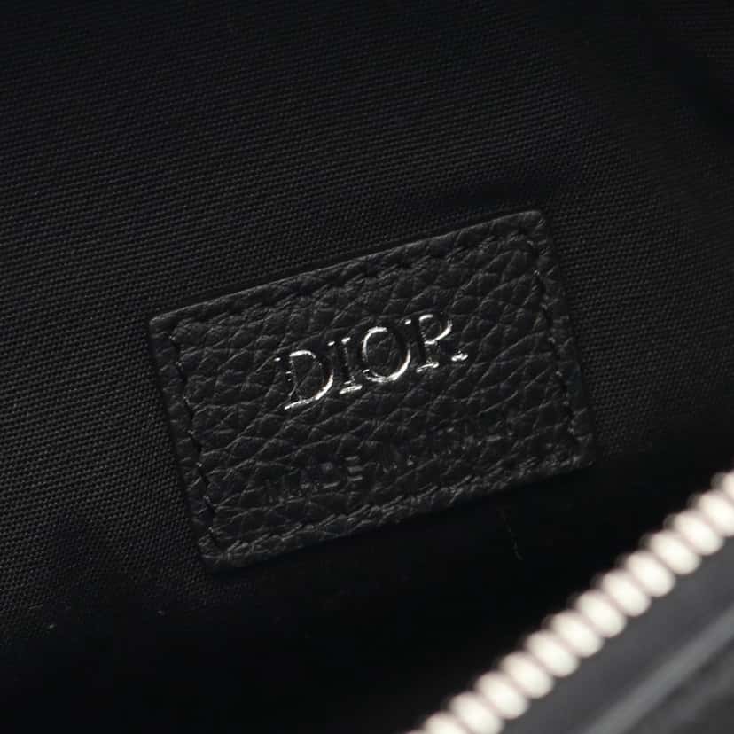 Dior Kim Jones Grained Calfskin Saddle Bag Black Leather Good condition - Model View