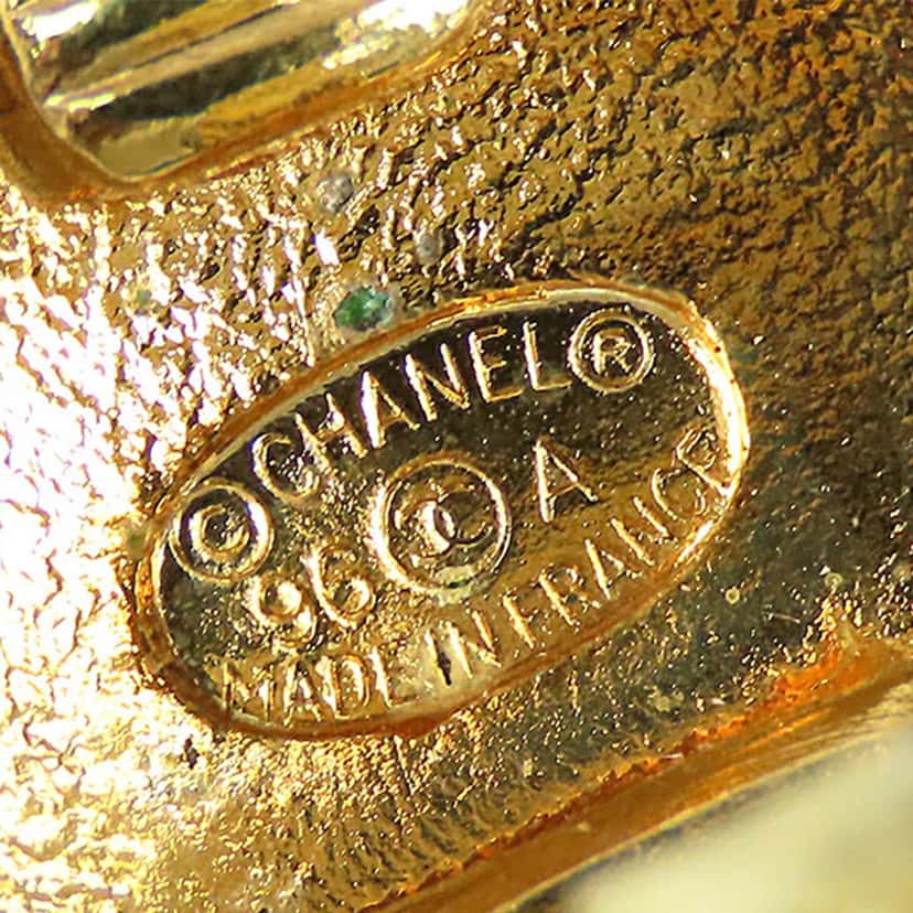 Chanel Gold Plated CC Crown Clip On Earrings Gold Metal Good condition - Inside View