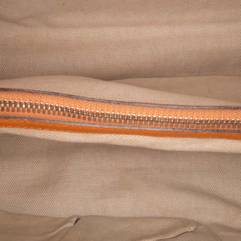 Gucci Medium Leather Soho Working Satchel Orange Leather Good condition - Model View