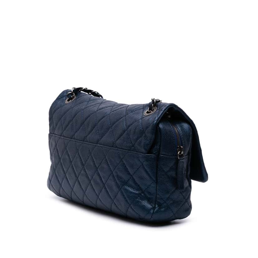 Chanel Jumbo Quilted Iridescent Caviar Easy Flap Blue Leather Good condition - Back View