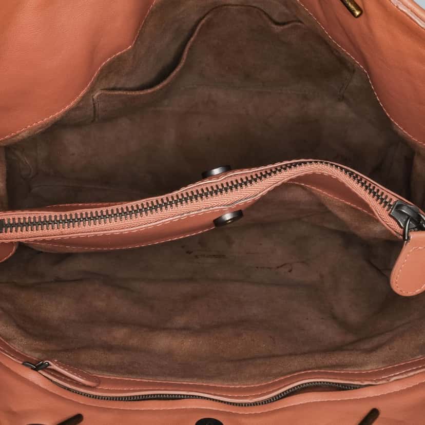 Bottega Veneta Medium Nappa Intrecciato Double Chain Tote Pink Leather Good condition - Model View