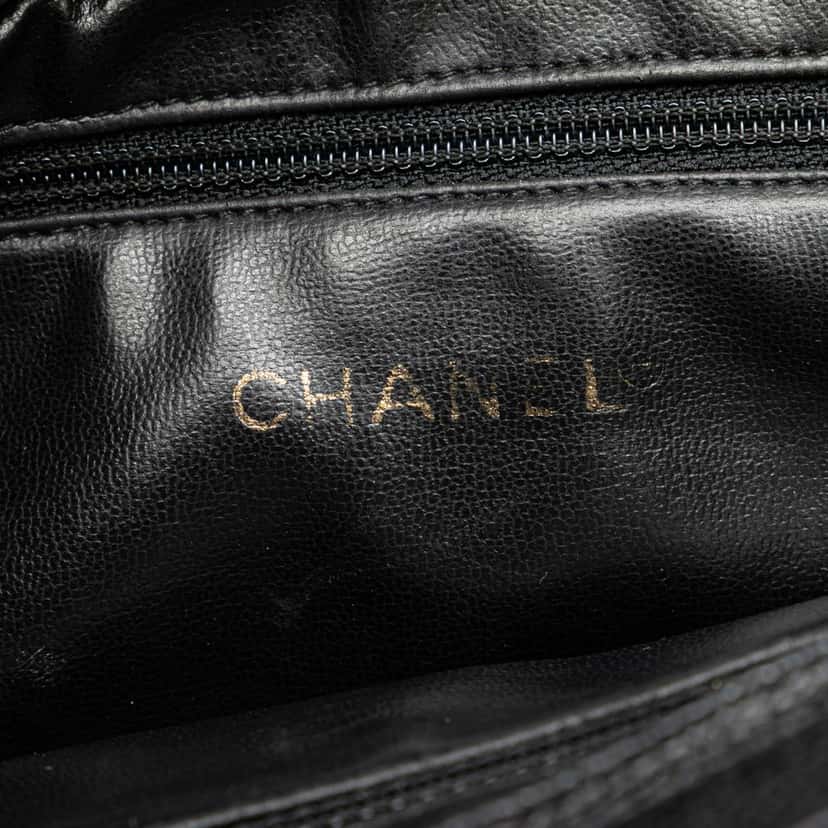 Chanel Triple CC Caviar Shoulder Bag Black Leather Good condition - Box View