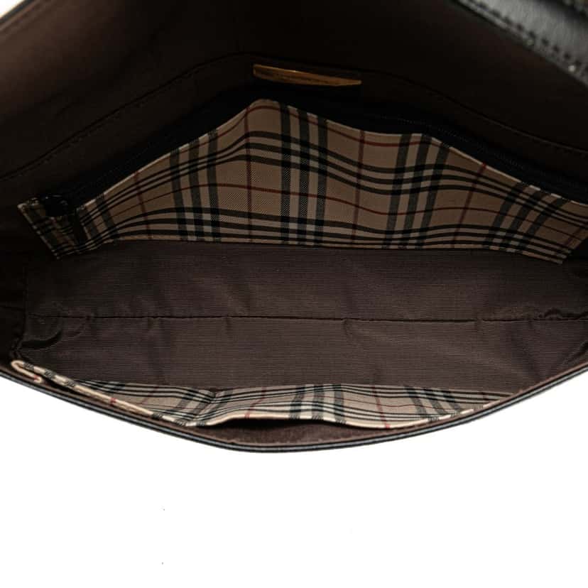 Burberry Leather Shoulder Bag Black Leather Good condition - Model View
