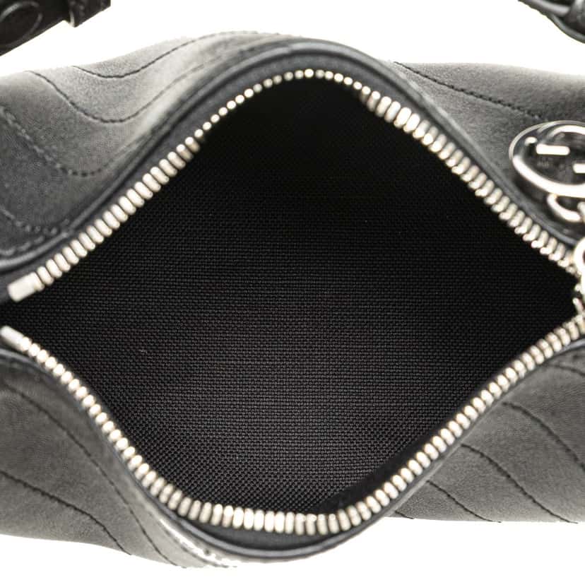 Gucci Mini Leather Blondie Barrel Shoulder Bag Black Leather Very good condition - Model View