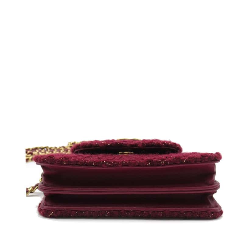 Chanel CC Tweed Crossbody Red Tweed Good condition - Model View