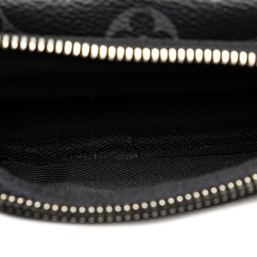 Louis Vuitton Monogram Eclipse Taigarama Outdoor Pouch Black Canvas Good condition - Box View