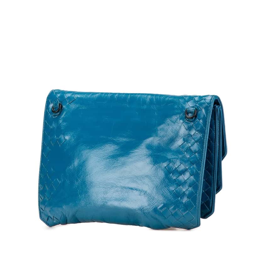 Bottega Veneta Soft Patent Intrecciato Three Flap Clutch with Strap Blue Leather Good condition - Back View