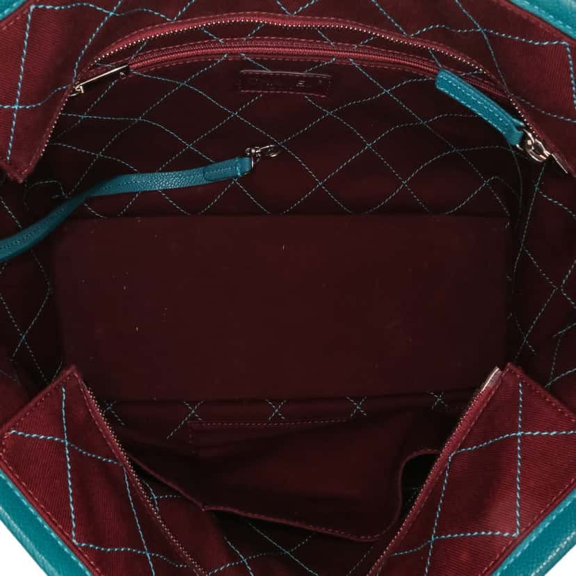 Chanel Small Quilted Caviar Daily Shopping Tote Blue Leather Good condition - Model View