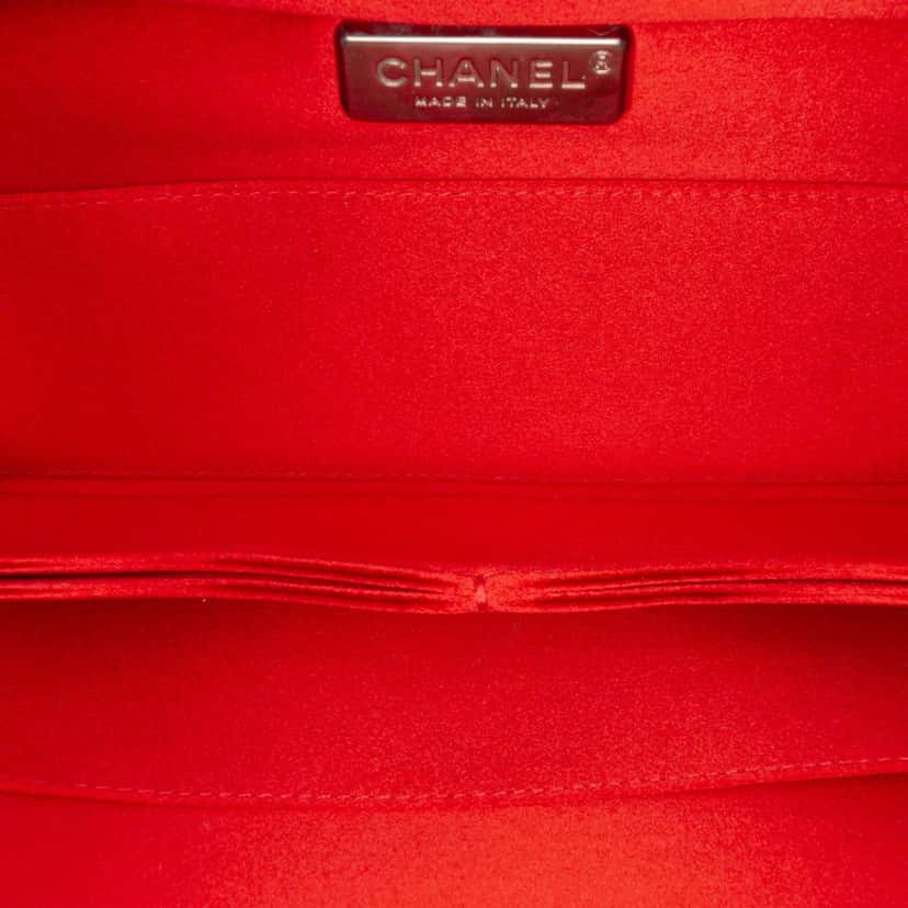 Chanel CC Patent Striped Chain Around Clutch Red Leather Good condition - Model View
