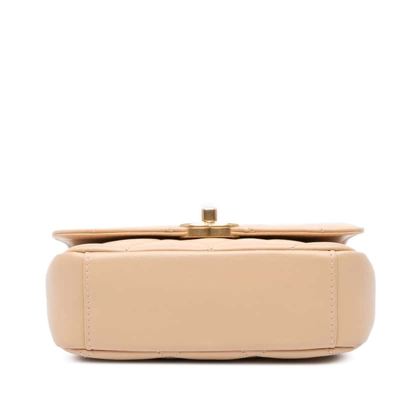 Chanel Small Quilted Lambskin CC Coin Flap Brown Leather Good condition - Inside View