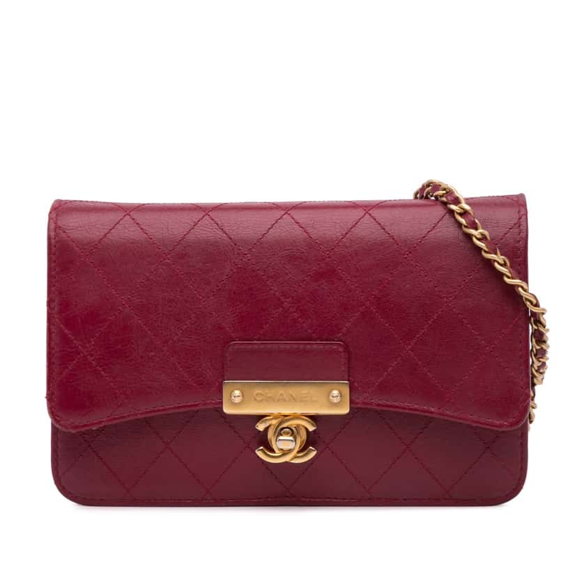 Chanel Stitched Goatskin Golden CC Wallet On Chain Red Leather Good condition - Front View