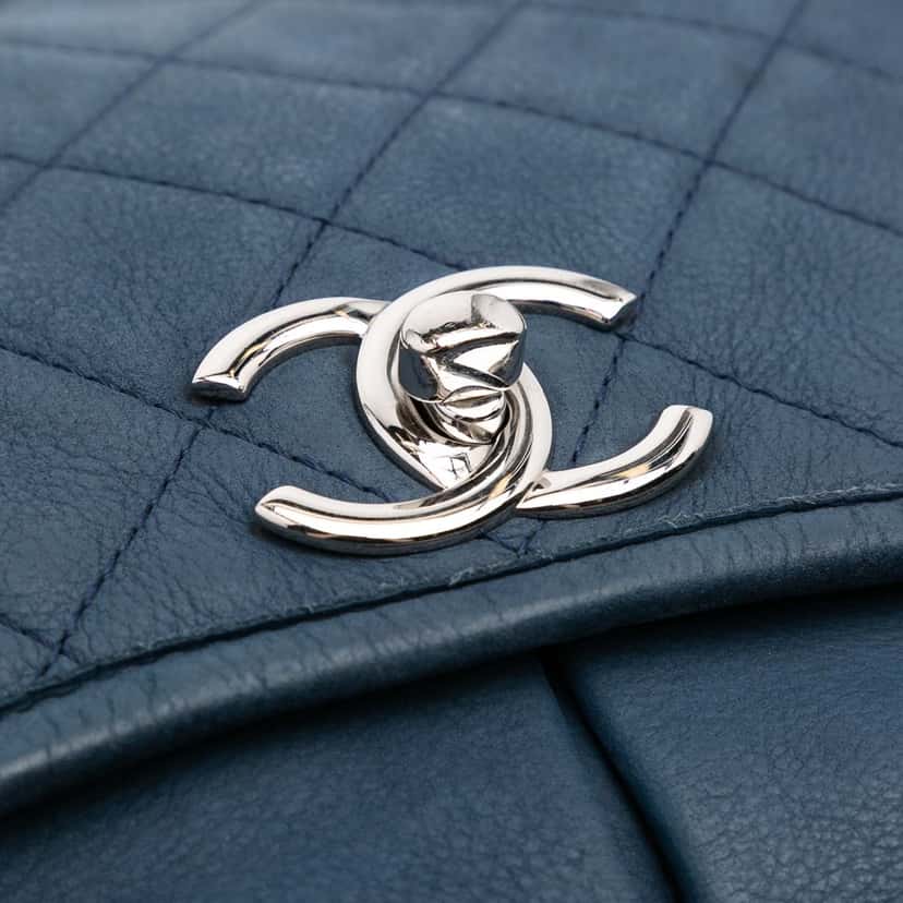 Chanel Large Quilted Nubuck Natural Beauty Split Pocket Flap Blue Leather Good condition - Box View