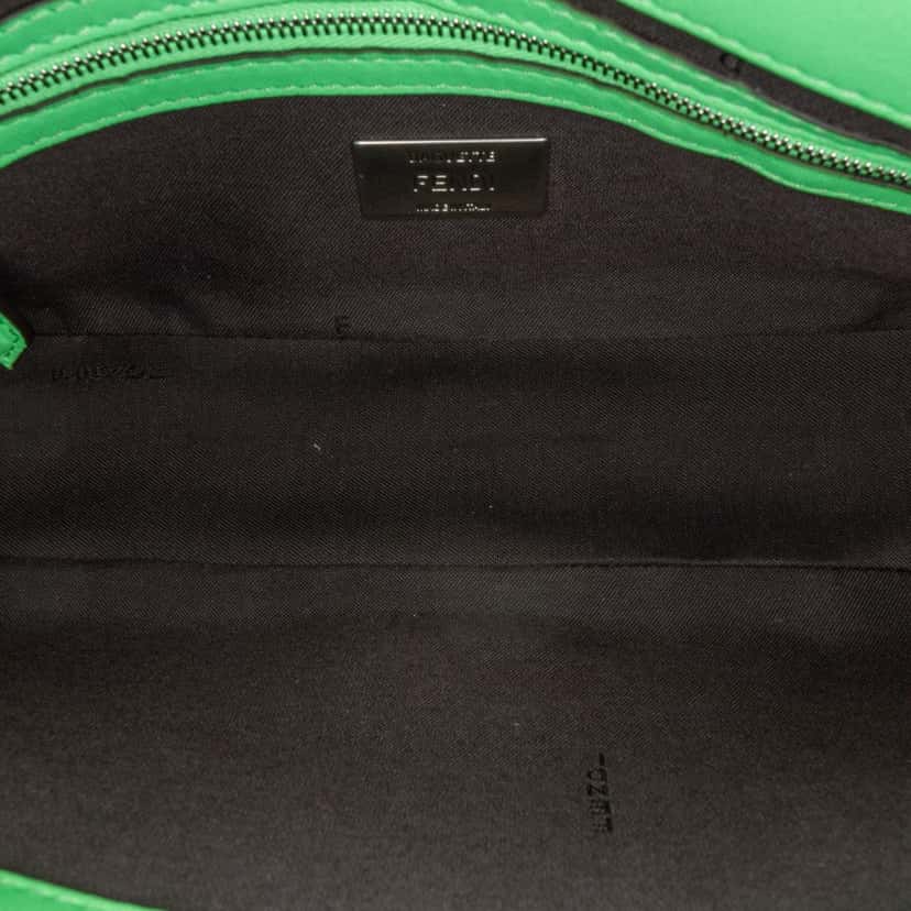 Fendi Zucca Embossed Stitched Leather Baguette Satchel Green Leather Good condition - Model View