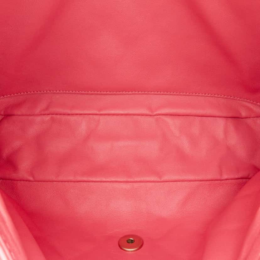 Chanel Medium Quilted Lambskin Precious Jewel Single Flap Pink Leather Good condition - Model View