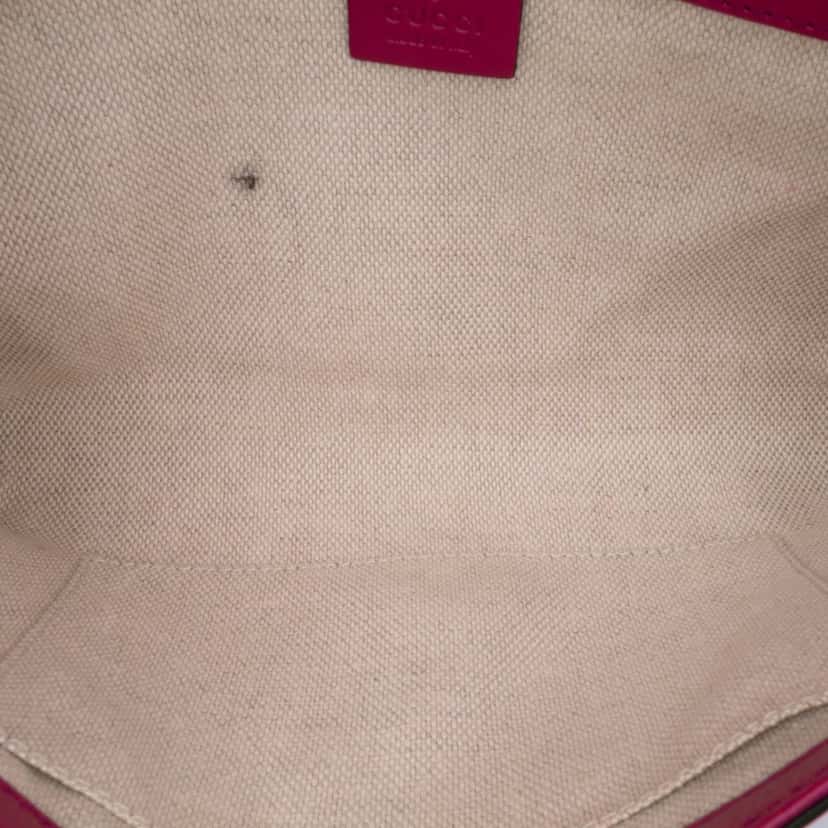 Gucci Soft Patent Soho Disco Clutch Pink Leather Good condition - Model View