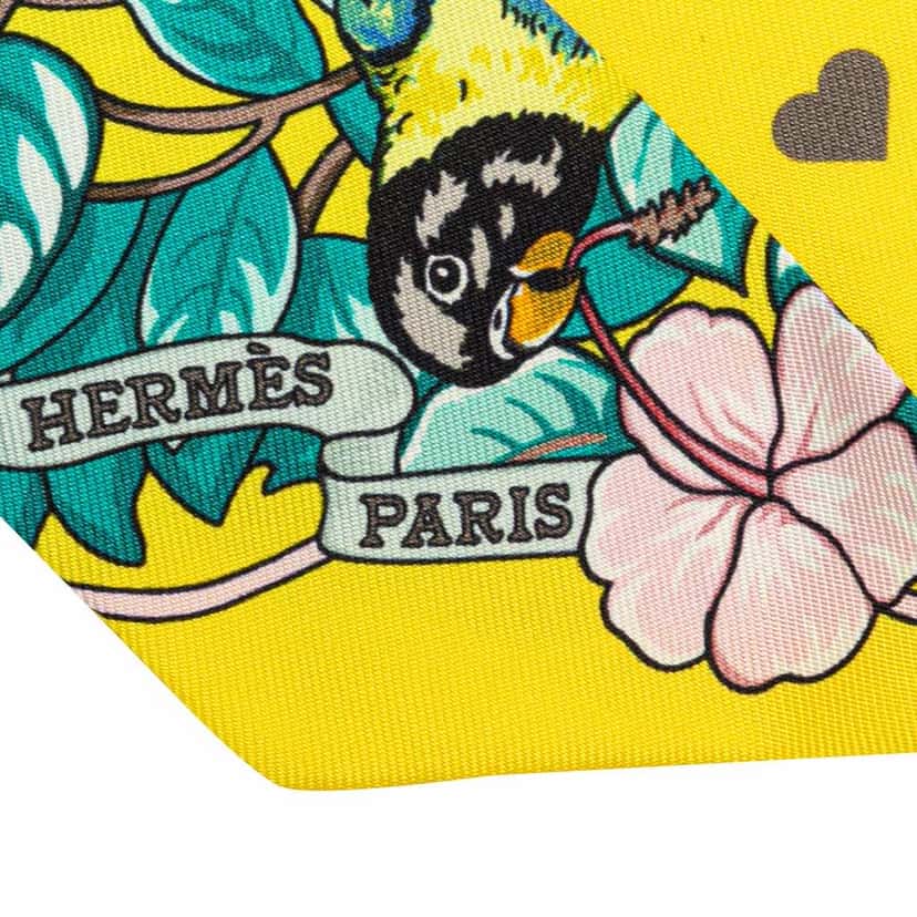 Hermès Jungle Love Silk Twilly Scarf Yellow Silk Good condition - Inside View
