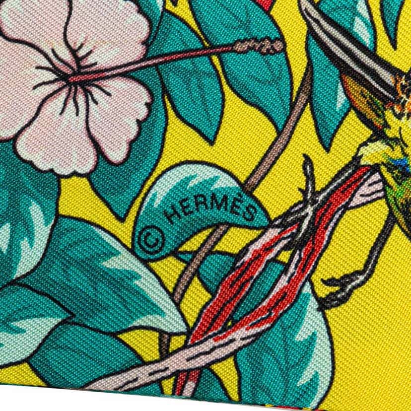 Hermès Jungle Love Silk Twilly Scarf Yellow Silk Good condition - Box View