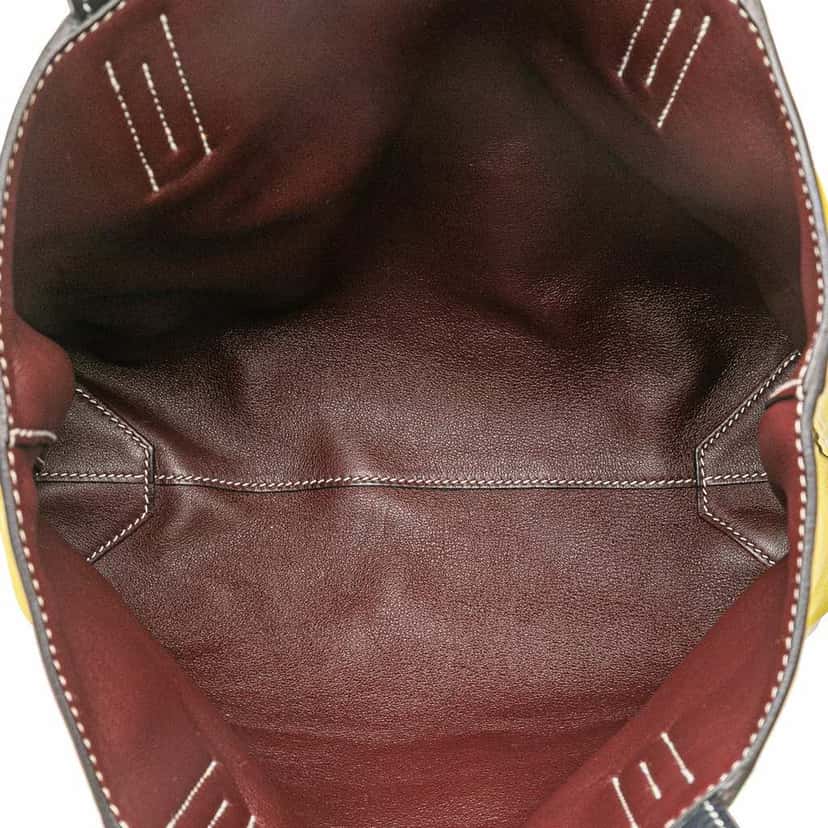 Hermès Swift and Veau Sikkim Double Sens 28 Yellow Leather Good condition - Model View