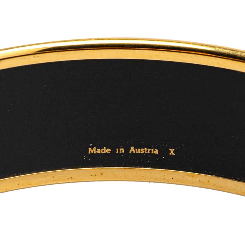 Hermès Wide Seashells Enamel Bangle 65 Black Good condition - Model View